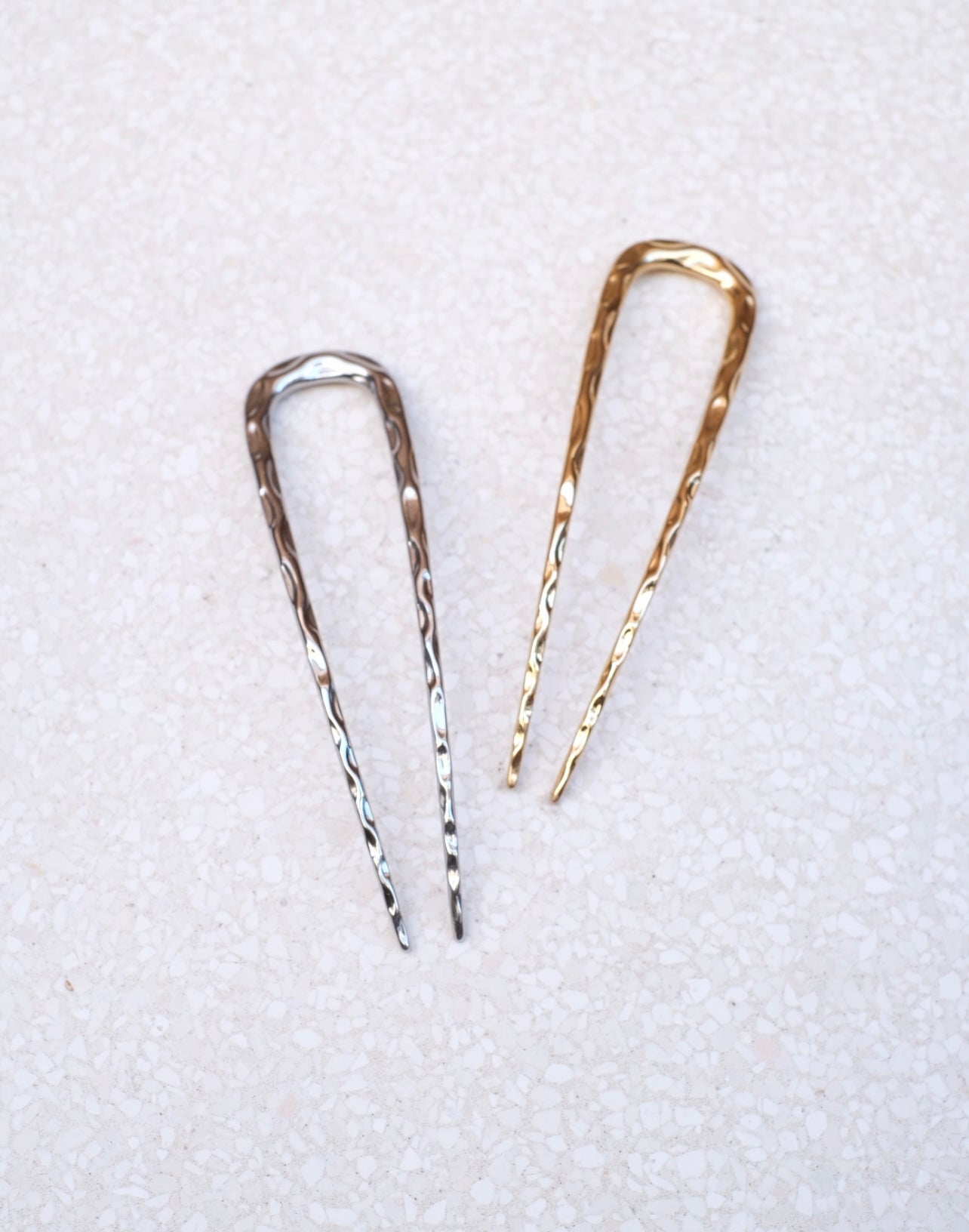 【MACHETE】Midi Wavy French Hair Pin
